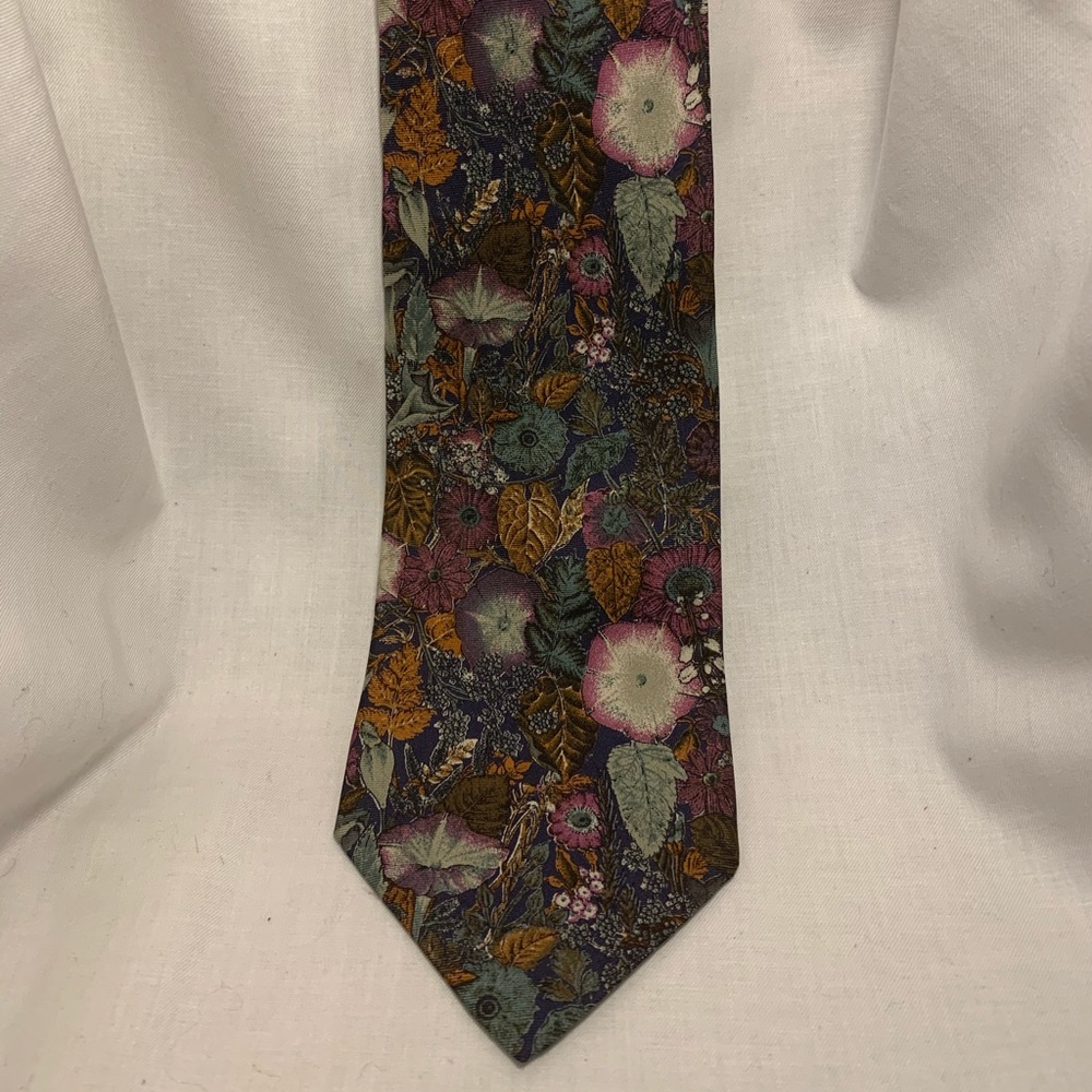 America necktie
